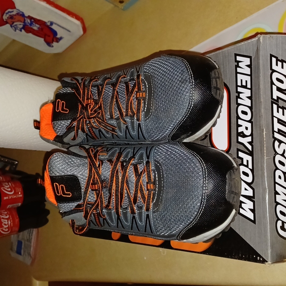Fila memory foam size 9 in men. - Picture 3 of 7